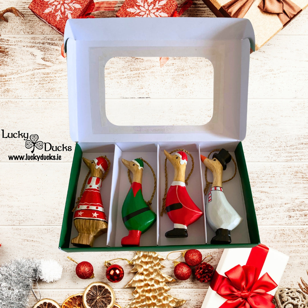 Quacking Christmas Tree decor