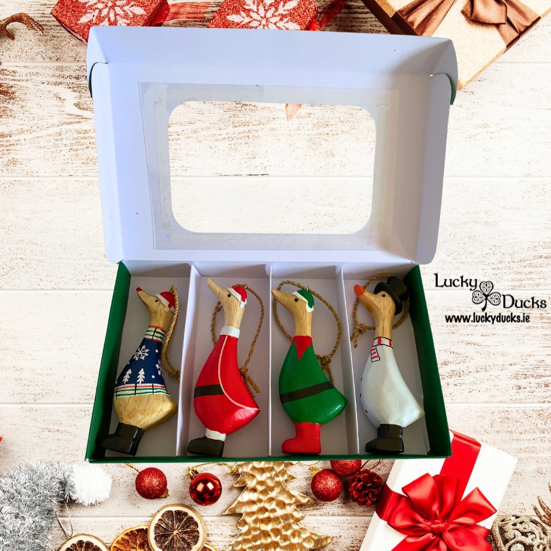 Quacking Christmas Tree decor